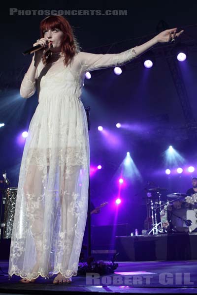 FLORENCE AND THE MACHINE - 2010-06-27 - PARIS - Hippodrome de Longchamp - 